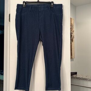 NWOT women’s cropped denim jeggings